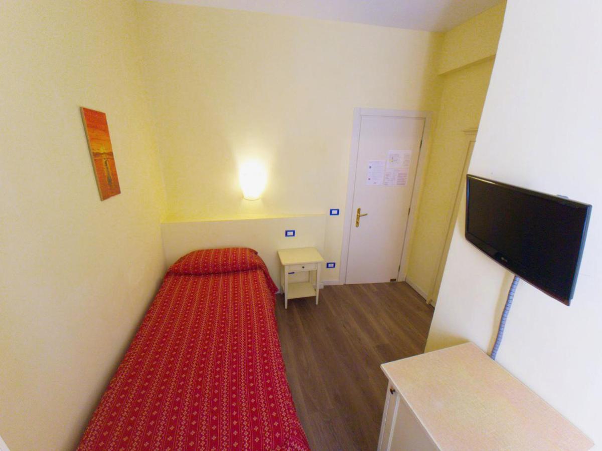 Villa Romantica Hotel Limone sul Garda Exterior photo