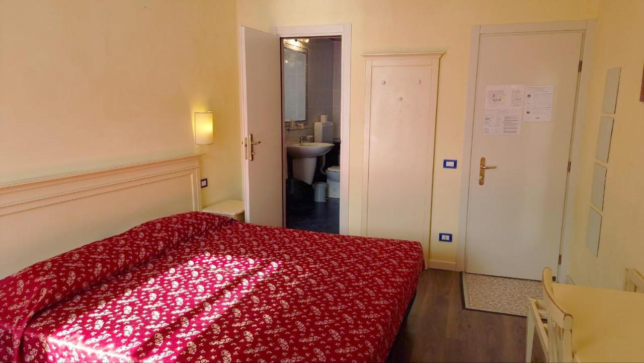 Villa Romantica Hotel Limone sul Garda Exterior photo