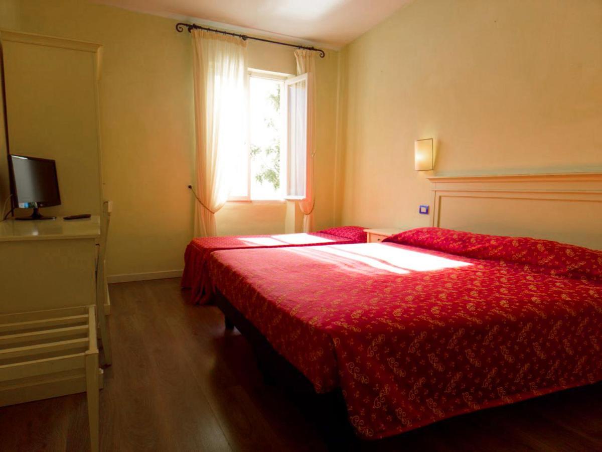Villa Romantica Hotel Limone sul Garda Exterior photo