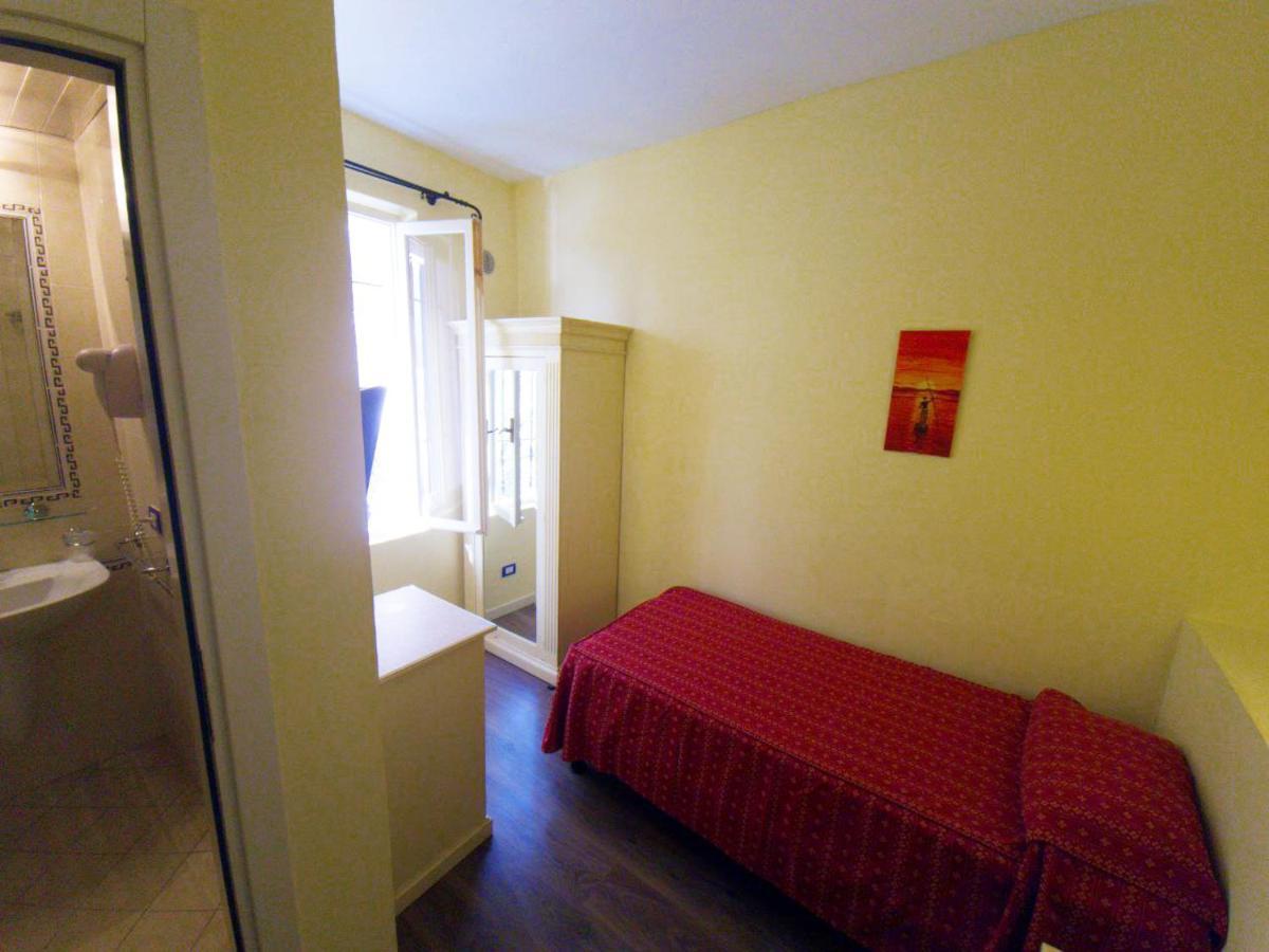 Villa Romantica Hotel Limone sul Garda Exterior photo