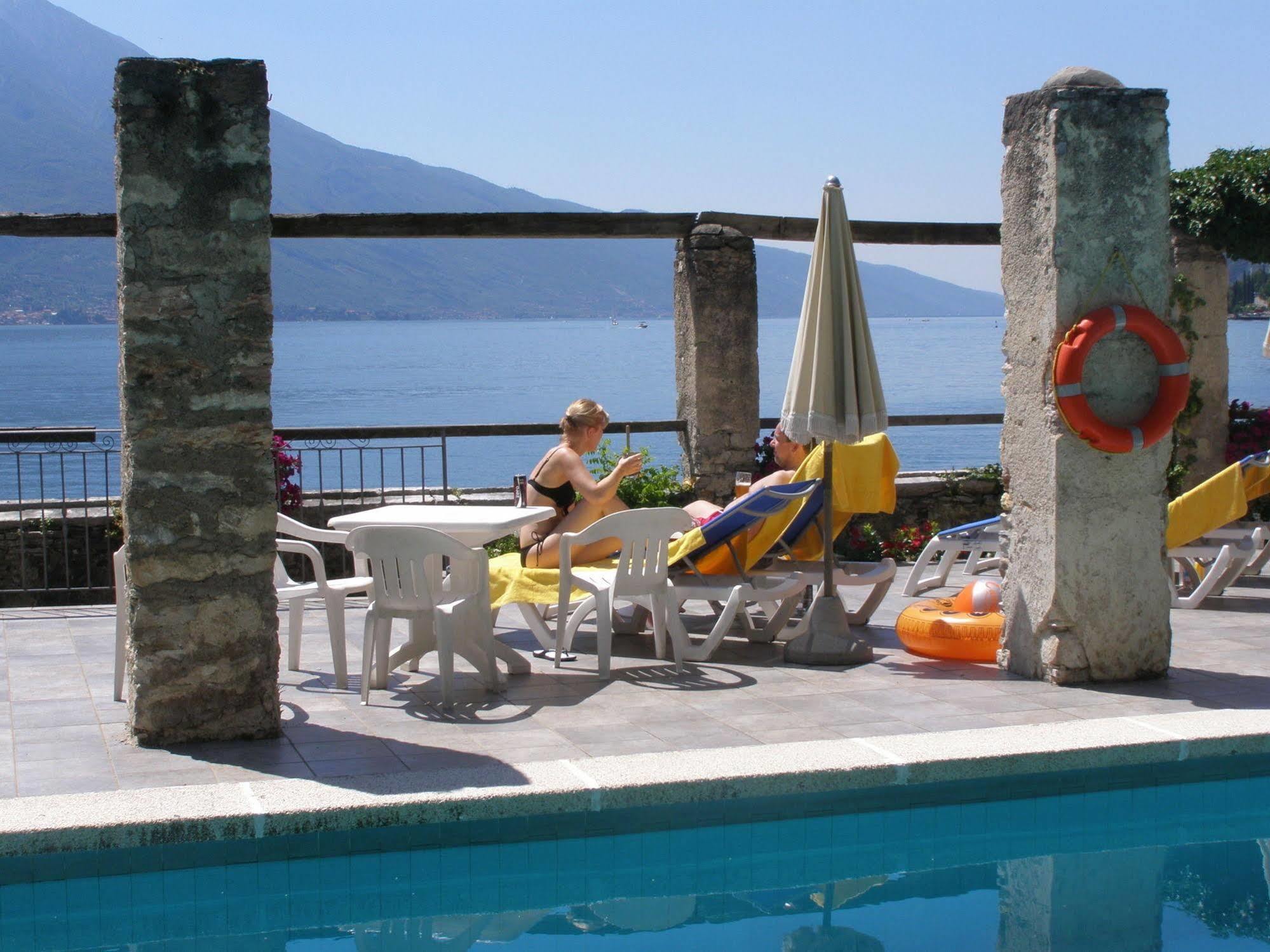 Villa Romantica Hotel Limone sul Garda Exterior photo